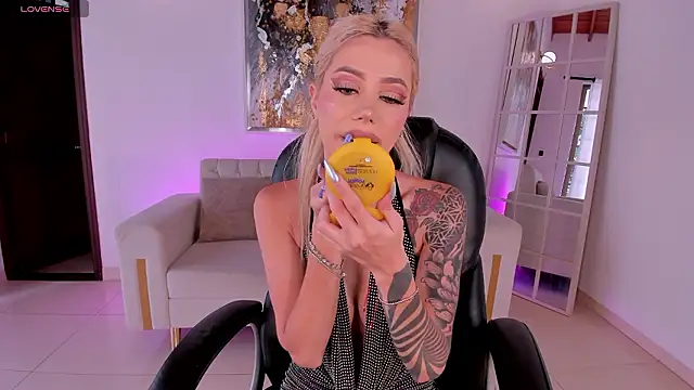 HannaConnor  online show from March 2026 08:52:02 PM