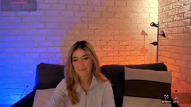 ViolettHansson online show from June 2026 10:07:01 AM