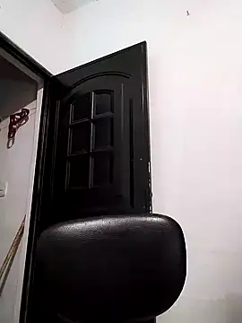 Snapshot of lunanataly chatting on September 2025 08:32:02 PM lunanataly online show from September 2025 08:32:02 PM