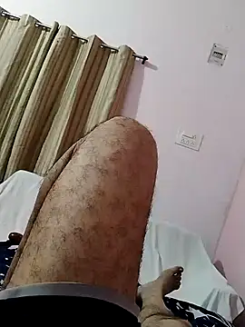 Snapshot of roadtucker123 chatting on February 2025 05:40:02 PM roadtucker123 online show from February 2025 05:40:02 PM