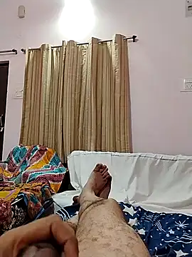 Snapshot of roadtucker123 chatting on February 2025 04:31:01 PM roadtucker123 online show from February 2025 04:31:01 PM