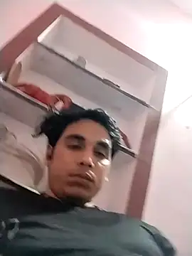 Snapshot of roadtucker123 chatting on February 2025 03:21:01 PM roadtucker123 online show from February 2025 03:21:01 PM