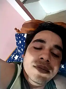 Snapshot of roadtucker123 chatting on March 2025 05:24:02 PM roadtucker123 online show from March 2025 05:24:02 PM