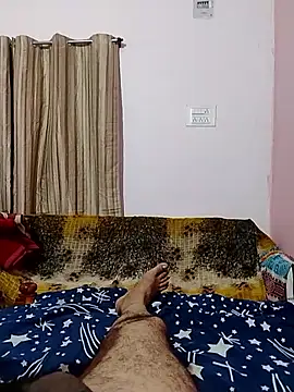 Snapshot of roadtucker123 chatting on September 2025 04:50:01 PM roadtucker123 online show from September 2025 04:50:01 PM