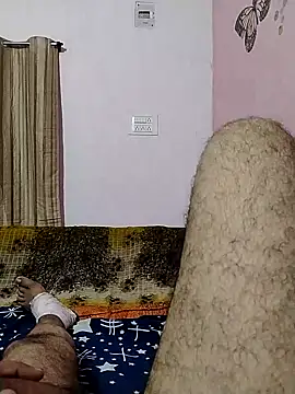 Snapshot of roadtucker123 chatting on September 2025 07:46:01 PM roadtucker123 online show from September 2025 07:46:01 PM