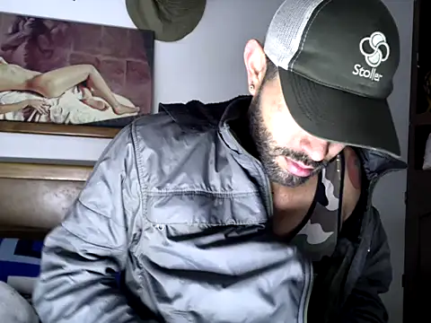 hideonbush051 online show from September 2025 11:58:01 AM