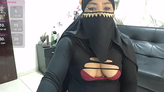 Snapshot of Aaliyah_brown chatting on January 2025 08:46:02 AM Aaliyah brown online show from January 2025 08:46:02 AM