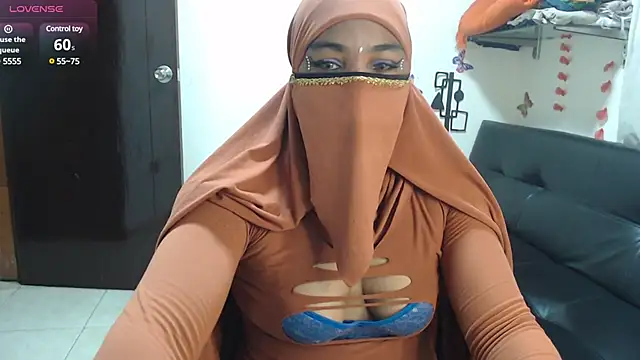 Snapshot of Aaliyah_brown chatting on March 2025 08:05:01 AM Aaliyah brown online show from March 2025 08:05:01 AM