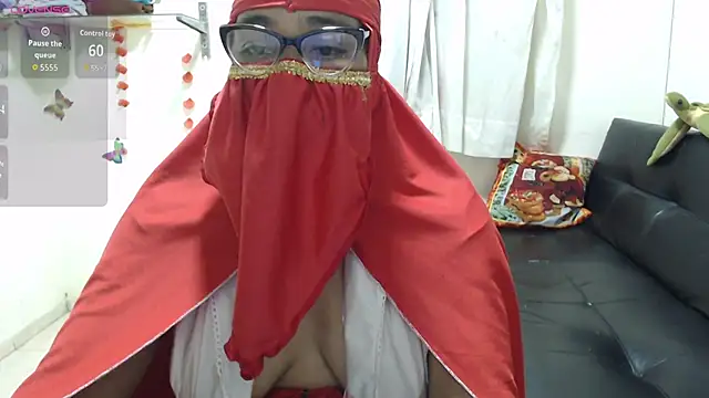 Snapshot of Aaliyah_brown chatting on October 2025 05:04:01 AM Aaliyah brown online show from October 2025 05:04:01 AM