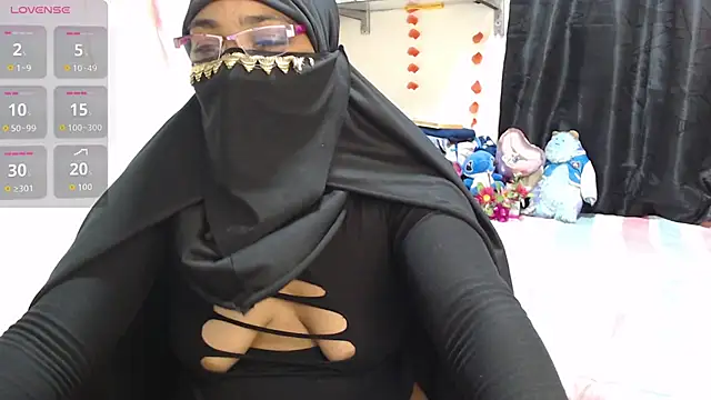 Snapshot of Aaliyah_brown chatting on November 2025 03:12:02 PM Aaliyah brown online show from November 2025 03:12:02 PM