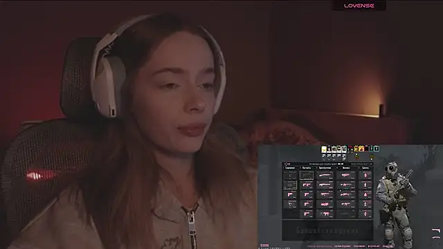 Snapshot of _MayShy_ chatting on October 2025 02:36:02 PM MayShy online show from October 2025 02:36:02 PM