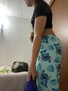 Salome golvert online show from February 2025 06:40:02 PM