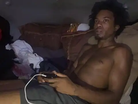 Snapshot of SlimeCrownzOut5 chatting on February 2026 06:40:02 AM SlimeCrownzOut5 online show from February 2026 06:40:02 AM