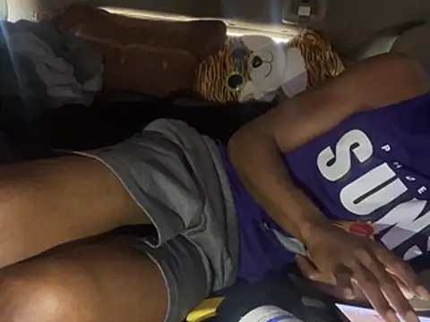 Snapshot of SlimeCrownzOut5 chatting on February 2026 03:40:02 PM SlimeCrownzOut5 online show from February 2026 03:40:02 PM