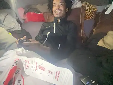 SlimeCrownzOut5 online show from May 2026 02:31:02 AM