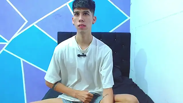 jhony-sex online show from December 2024 06:21:01 AM