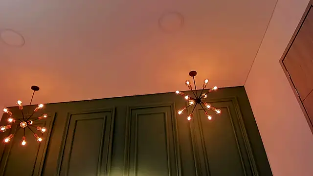 Snapshot of IrisBaker chatting on January 2025 09:03:01 PM IrisBaker online show from January 2025 09:03:01 PM