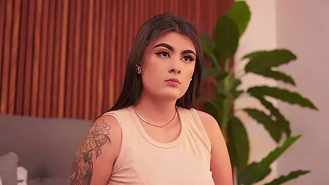 Snapshot of IrisBaker chatting on February 2025 10:21:01 PM IrisBaker online show from February 2025 10:21:01 PM