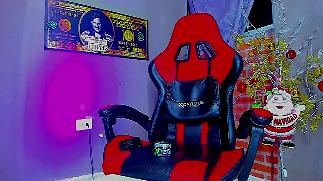 Snapshot of smoker445 chatting on December 2025 05:35:02 AM smoker445 online show from December 2025 05:35:02 AM