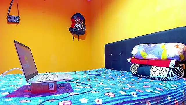 Snapshot of smoker445 chatting on January 2026 06:31:02 PM smoker445 online show from January 2026 06:31:02 PM