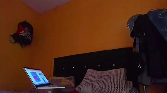 Snapshot of smoker445 chatting on February 2026 05:00:02 PM smoker445 online show from February 2026 05:00:02 PM