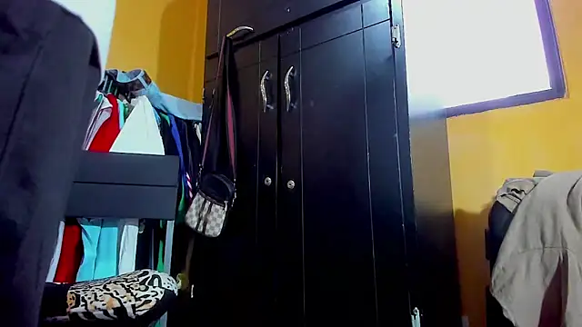 Snapshot of smoker445 chatting on February 2026 09:13:02 PM smoker445 online show from February 2026 09:13:02 PM