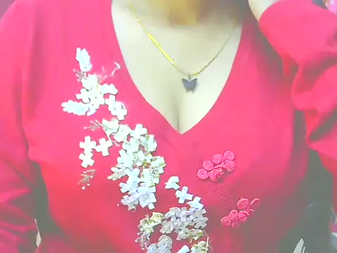 ishmita99 online show from December 2024 02:52:01 PM