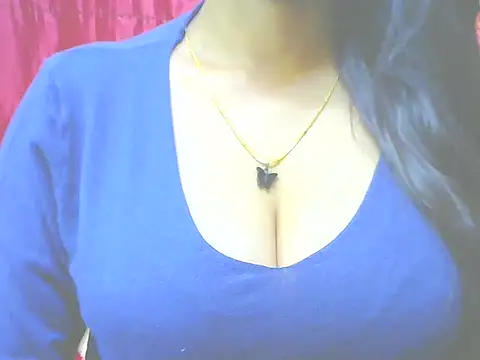 ishmita99 online show from December 2024 01:13:01 PM