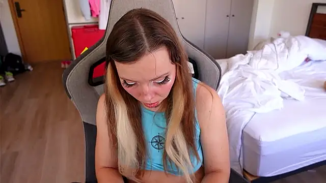 Snapshot of Ayra_Lust chatting on February 2026 07:50:02 PM Ayra Lust online show from February 2026 07:50:02 PM