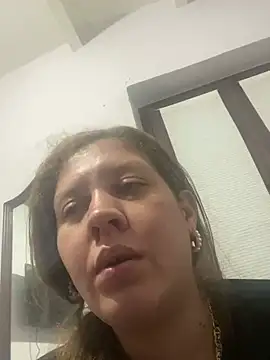 andreinitahg online show from January 2025 07:28:01 PM