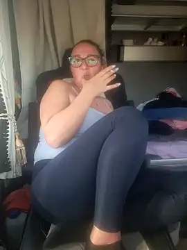 Snapshot of cuplubijoanna chatting on February 2025 02:27:02 PM cuplubijoanna online show from February 2025 02:27:02 PM