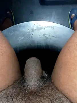 Snapshot of SexyMama_boy chatting on March 2025 06:37:02 AM SexyMama boy online show from March 2025 06:37:02 AM