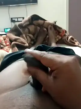 Snapshot of SexyMama_boy chatting on October 2025 08:07:01 PM SexyMama boy online show from October 2025 08:07:01 PM