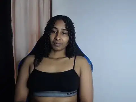 yohatinelly07 online show from June 2026 10:03:02 PM