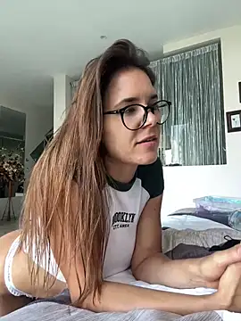 JuicyFruits93 online show from March 2025 07:21:02 AM