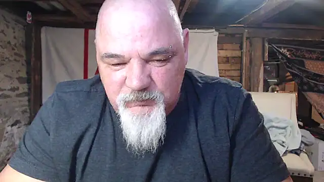 Snapshot of Newfiesausage1972 chatting on March 2026 10:12:01 PM Newfiesausage1972 online show from March 2026 10:12:01 PM