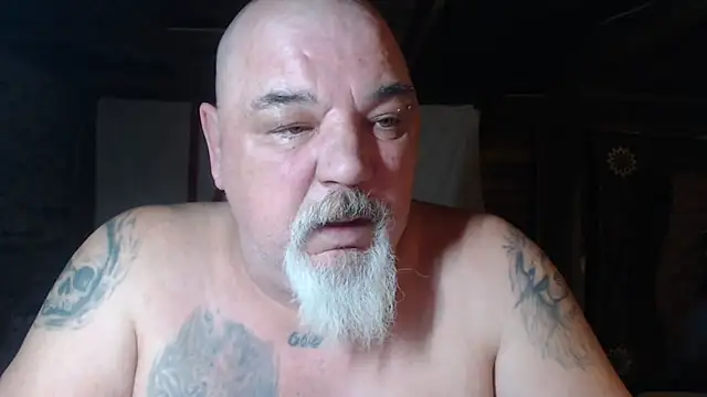 Snapshot of Newfiesausage1972 chatting on March 2026 07:25:02 AM Newfiesausage1972 online show from March 2026 07:25:02 AM
