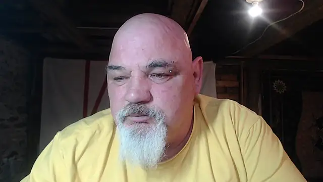 Snapshot of Newfiesausage1972 chatting on March 2026 10:05:01 PM Newfiesausage1972 online show from March 2026 10:05:01 PM