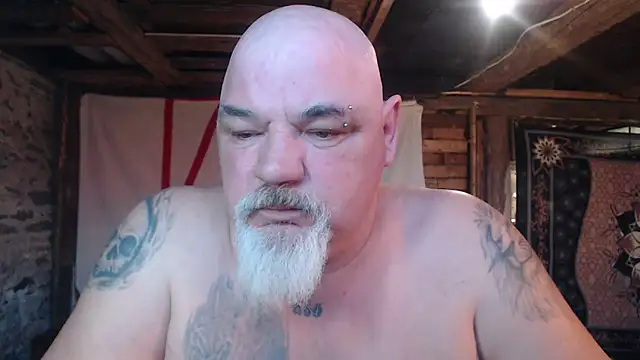 Snapshot of Newfiesausage1972 chatting on March 2026 11:32:02 AM Newfiesausage1972 online show from March 2026 11:32:02 AM