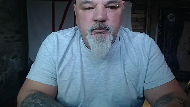 Snapshot of Newfiesausage1972 chatting on April 2026 02:50:01 PM Newfiesausage1972 online show from April 2026 02:50:01 PM
