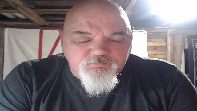 Snapshot of Newfiesausage1972 chatting on April 2026 09:43:01 AM Newfiesausage1972 online show from April 2026 09:43:01 AM