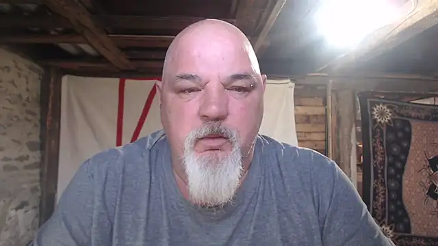Snapshot of Newfiesausage1972 chatting on April 2026 12:08:02 PM Newfiesausage1972 online show from April 2026 12:08:02 PM