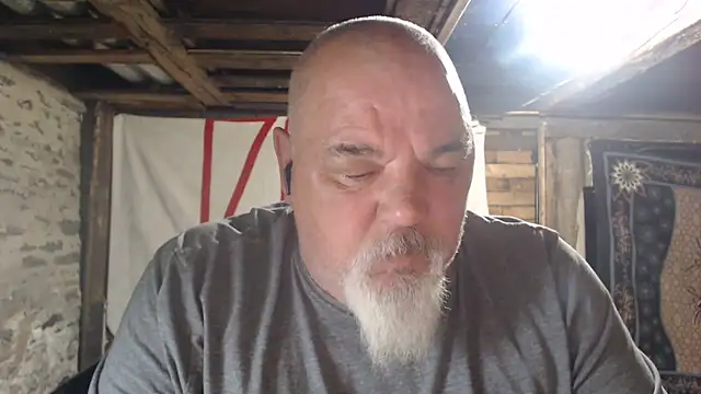 Snapshot of Newfiesausage1972 chatting on April 2026 07:24:01 AM Newfiesausage1972 online show from April 2026 07:24:01 AM