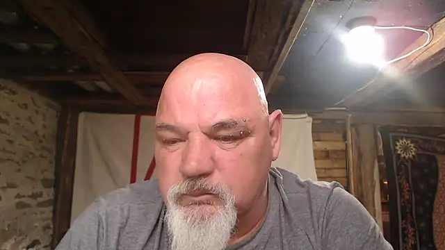 Snapshot of Newfiesausage1972 chatting on April 2026 10:36:02 PM Newfiesausage1972 online show from April 2026 10:36:02 PM