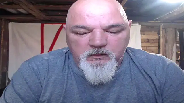 Snapshot of Newfiesausage1972 chatting on May 2026 04:57:02 PM Newfiesausage1972 online show from May 2026 04:57:02 PM
