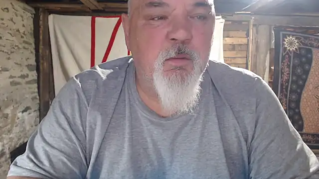 Snapshot of Newfiesausage1972 chatting on May 2026 11:18:01 AM Newfiesausage1972 online show from May 2026 11:18:01 AM