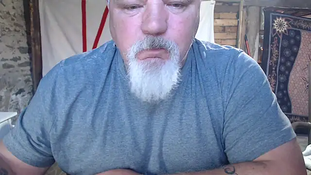Snapshot of Newfiesausage1972 chatting on May 2026 12:44:02 PM Newfiesausage1972 online show from May 2026 12:44:02 PM