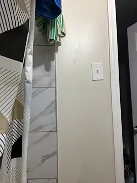 Snapshot of 1BeautyN1Beast chatting on December 2024 03:08:01 AM 1BeautyN1Beast online show from December 2024 03:08:01 AM