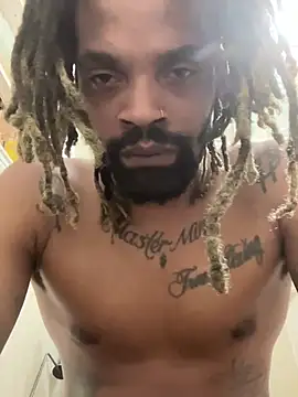 Snapshot of 1BeautyN1Beast chatting on January 2025 02:17:01 AM 1BeautyN1Beast online show from January 2025 02:17:01 AM