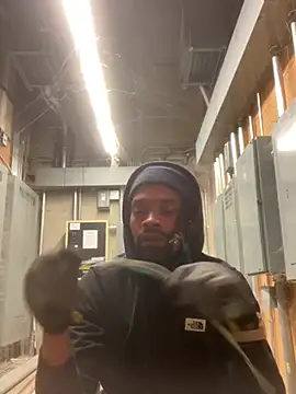 Snapshot of 1BeautyN1Beast chatting on January 2025 08:36:01 AM 1BeautyN1Beast online show from January 2025 08:36:01 AM